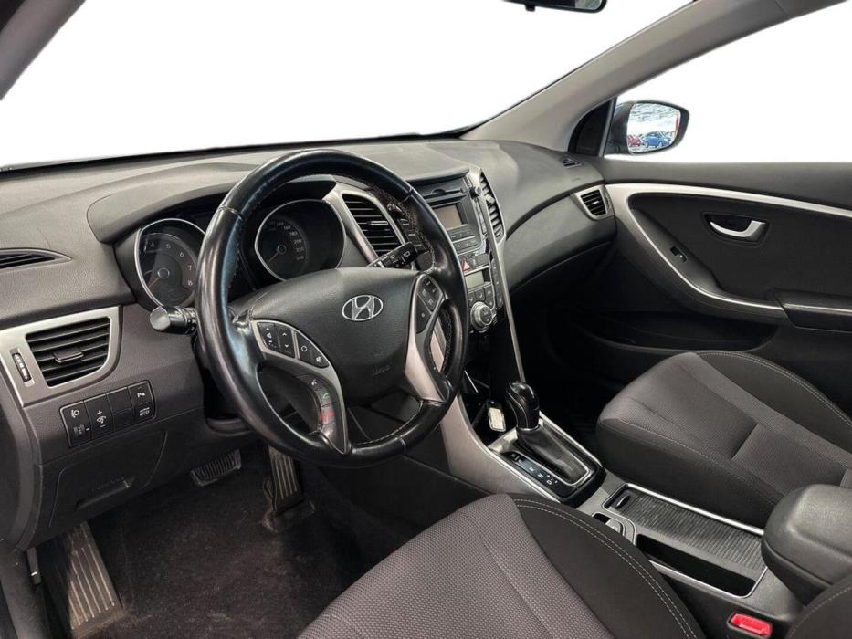 HYUNDAI i30 5d 2013