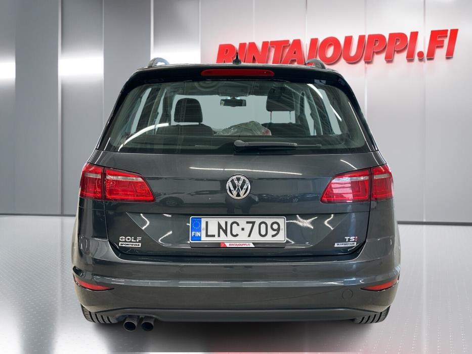 VOLKSWAGEN Golf Sportsvan 2016