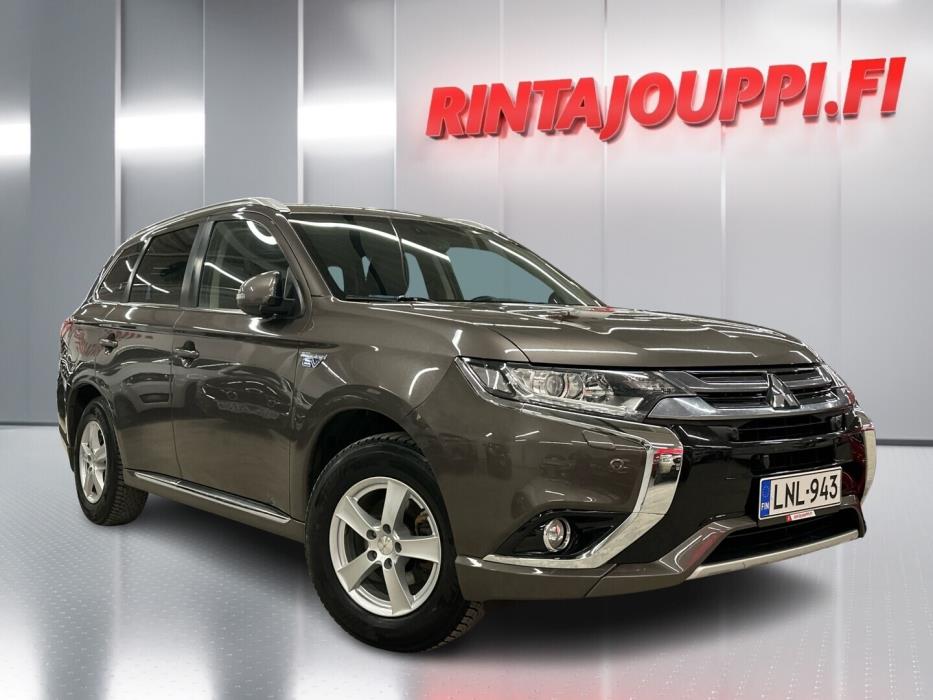 MITSUBISHI Outlander PHEV 2016