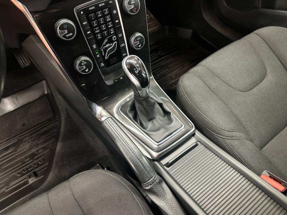 VOLVO V40 Cross Country 2017