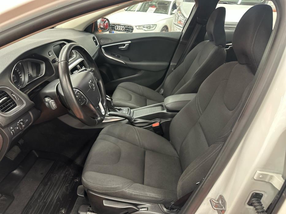 VOLVO V40 Cross Country 2017