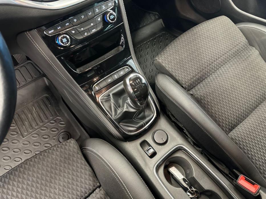 OPEL Astra 2017