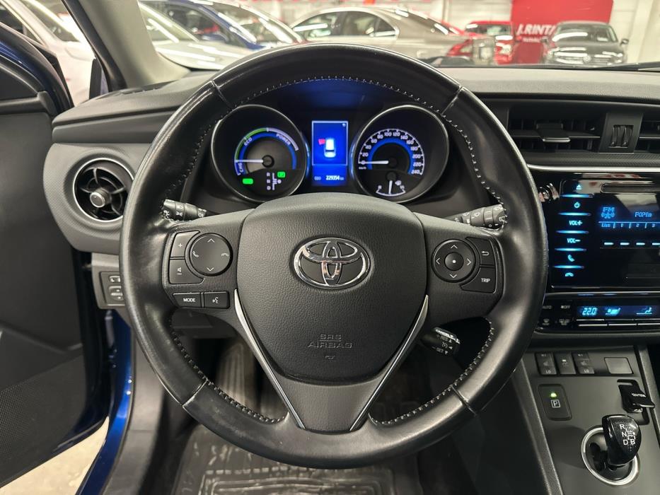 TOYOTA Auris 2017