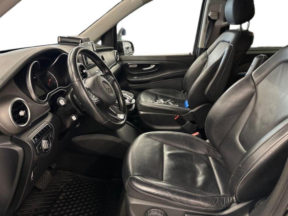 MERCEDES-BENZ V 2015