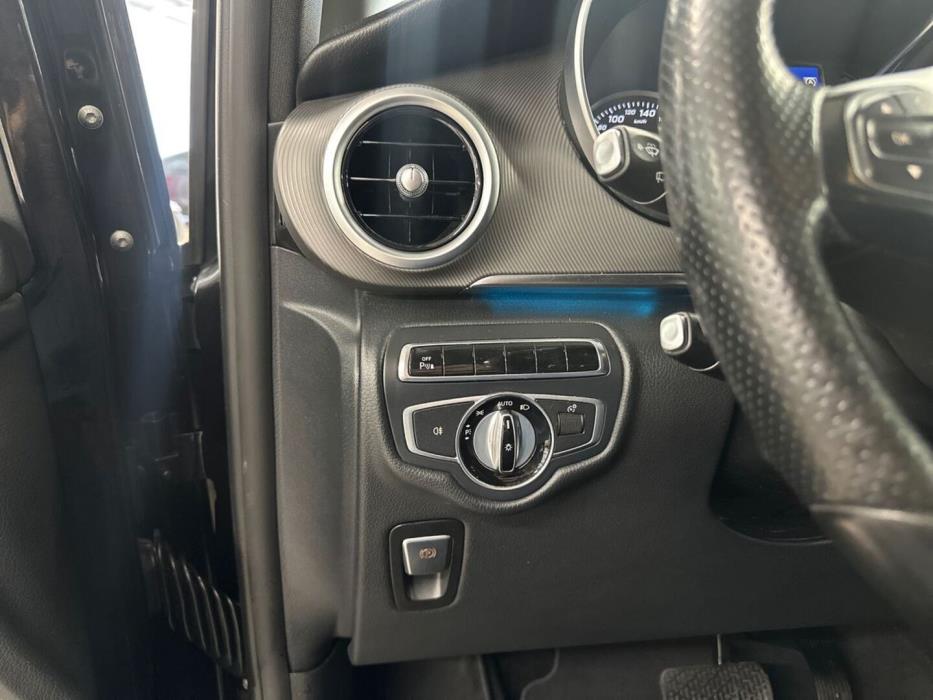 MERCEDES-BENZ V 2015