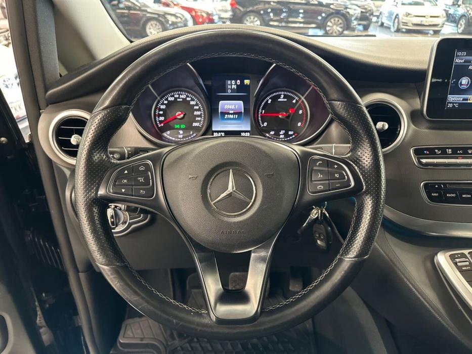 MERCEDES-BENZ V 2015