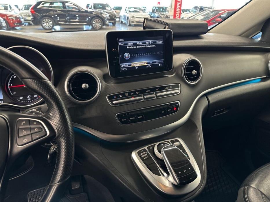 MERCEDES-BENZ V 2015