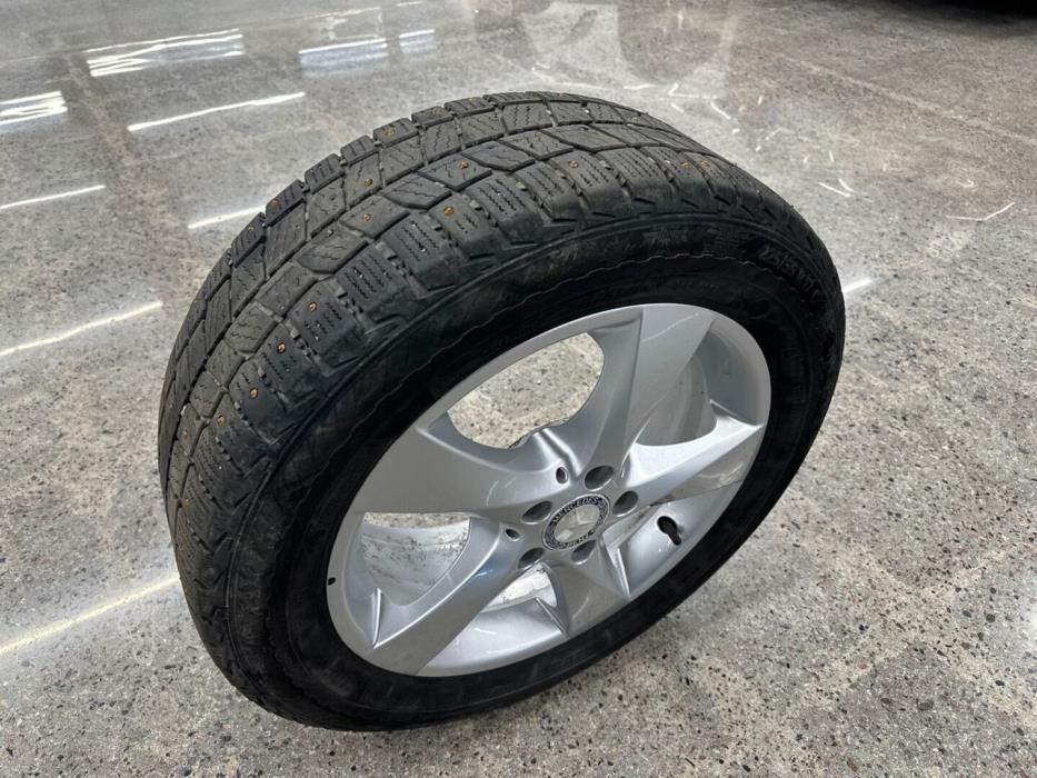 MERCEDES-BENZ V 2015