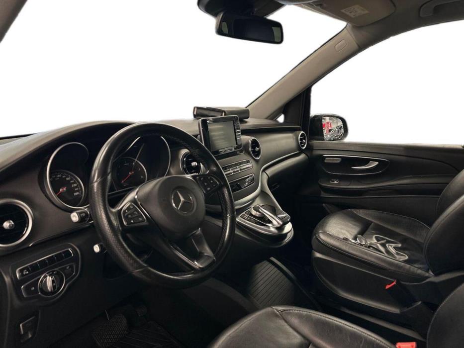 MERCEDES-BENZ V 2015