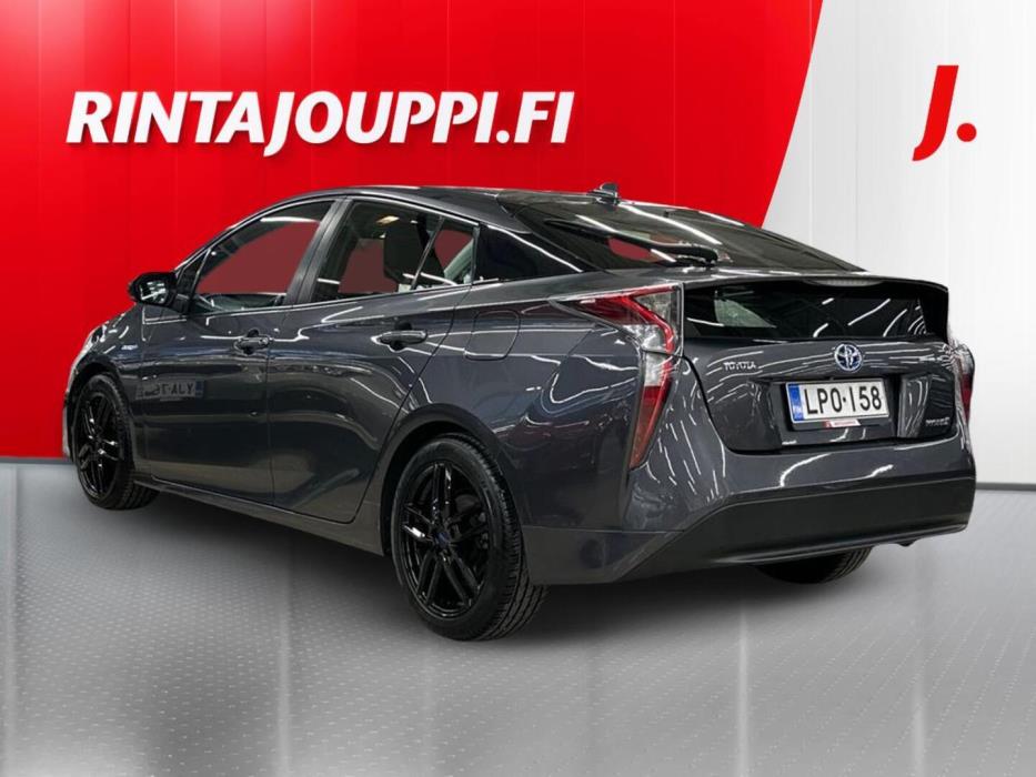 TOYOTA Prius 2016