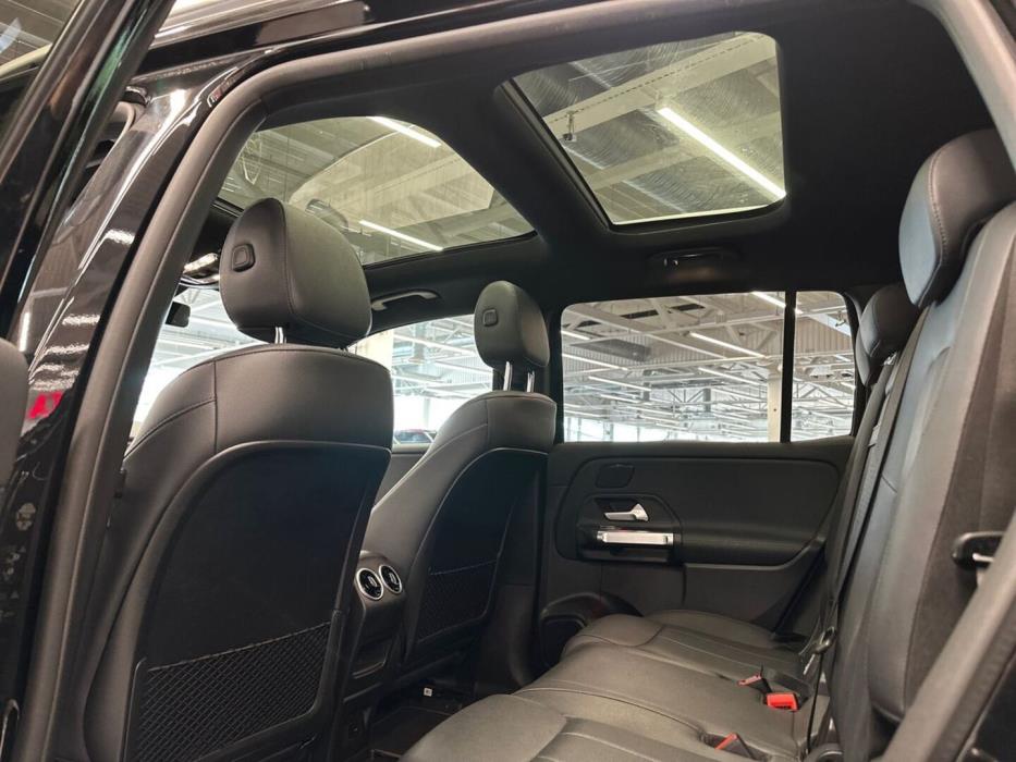 MERCEDES-BENZ EQB 2022