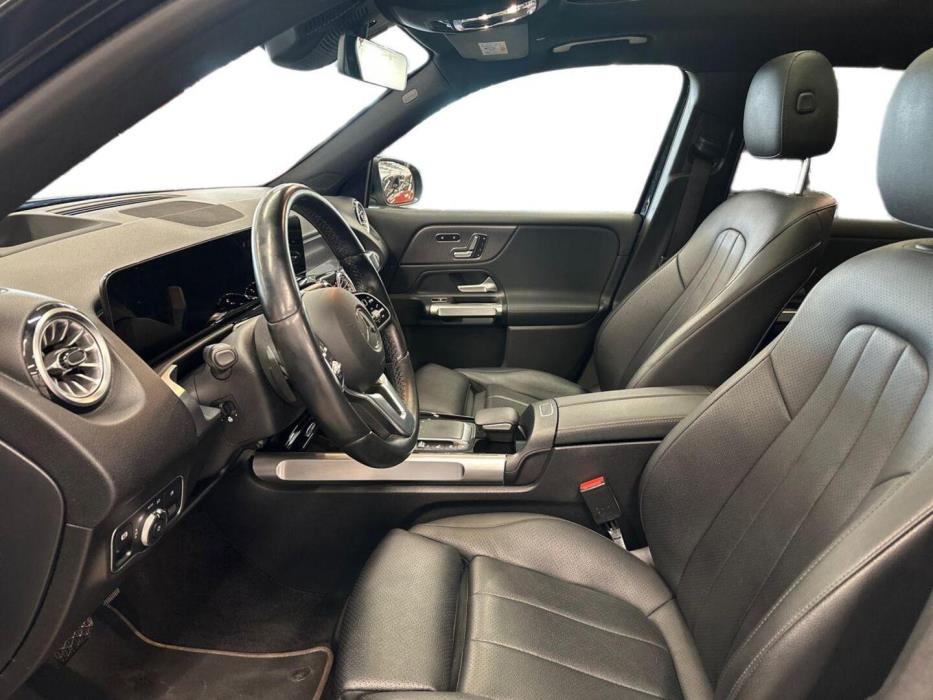 MERCEDES-BENZ EQB 2022