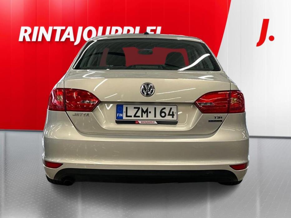 VOLKSWAGEN Jetta 2011