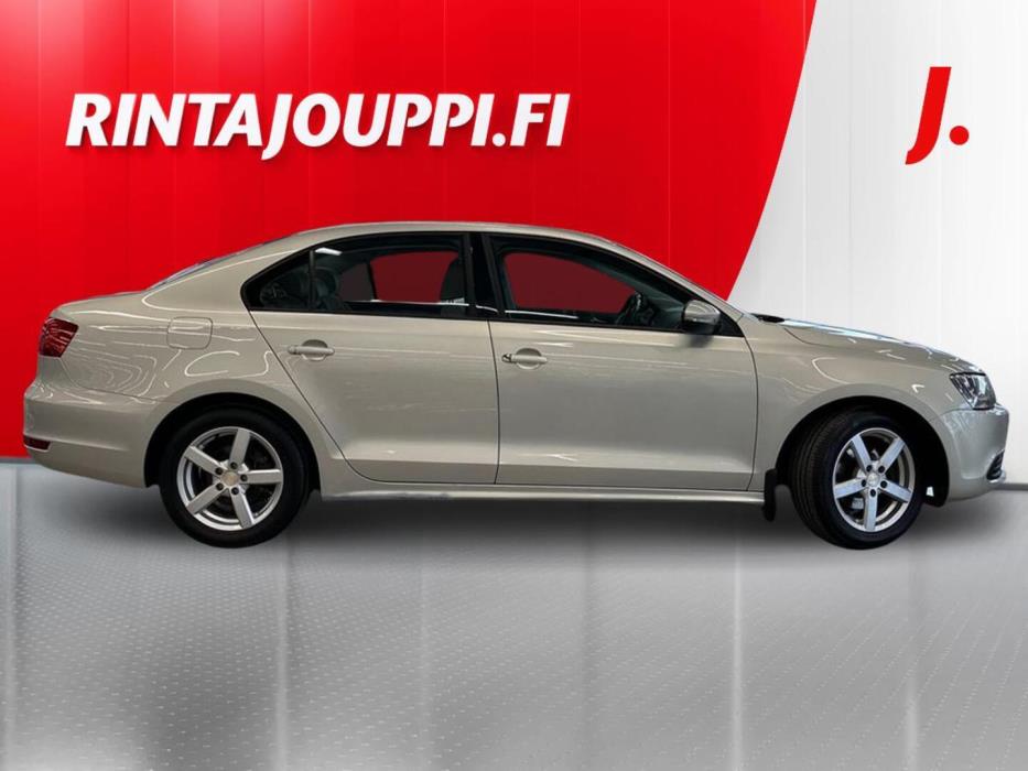 VOLKSWAGEN Jetta 2011