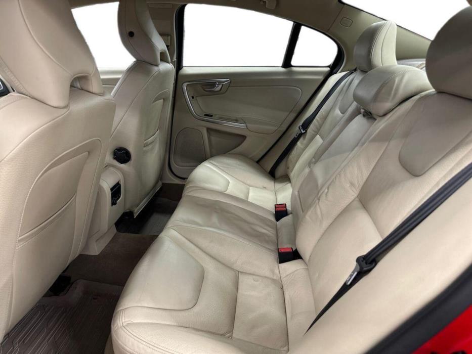 VOLVO S60 2011