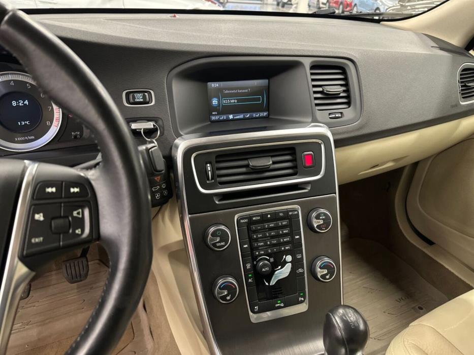 VOLVO S60 2011