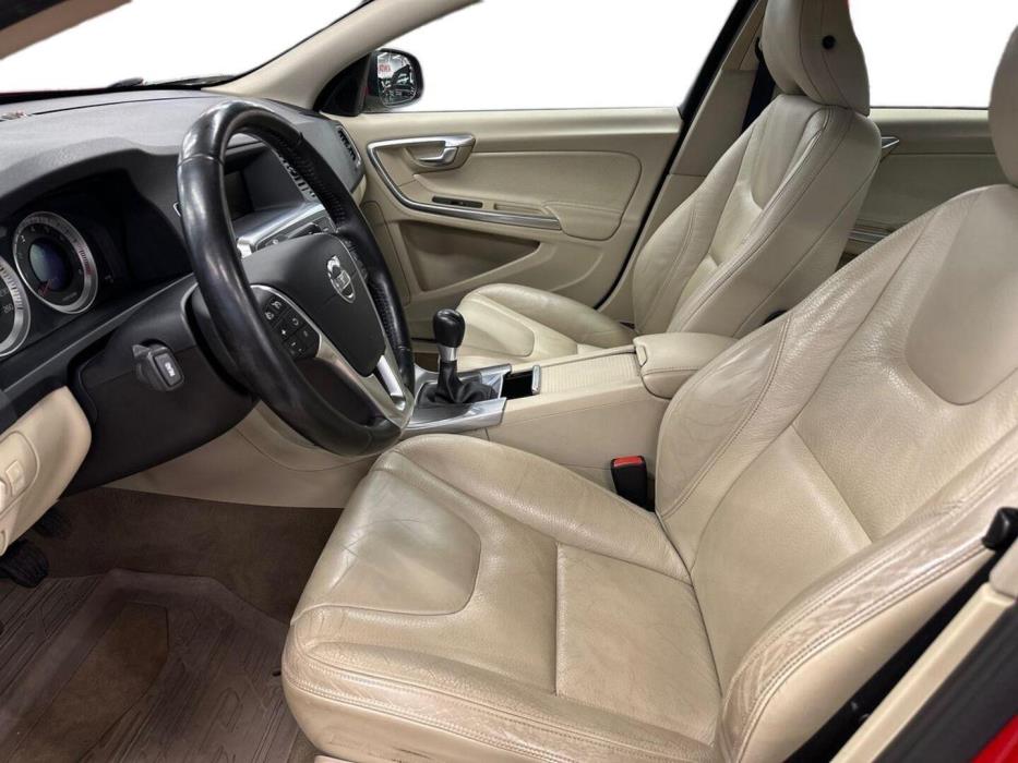 VOLVO S60 2011