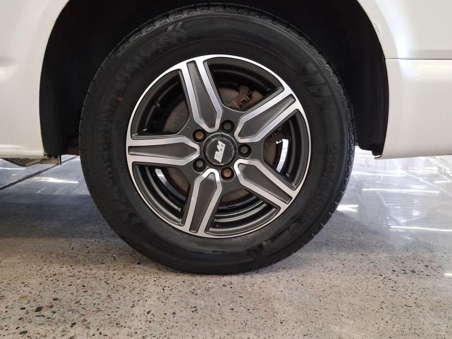 VOLKSWAGEN Caravelle 2012