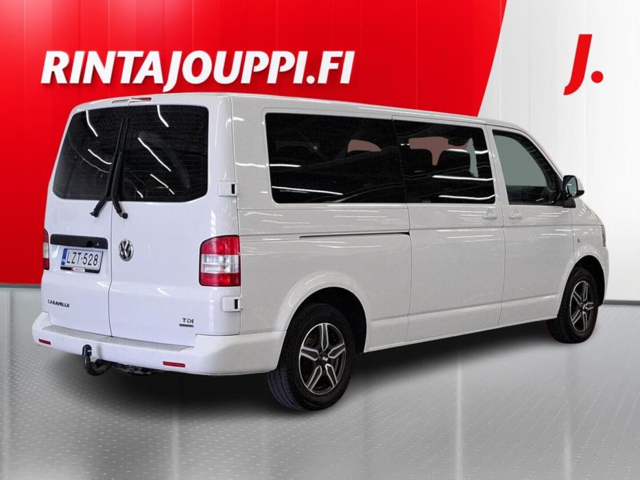 VOLKSWAGEN Caravelle 2012