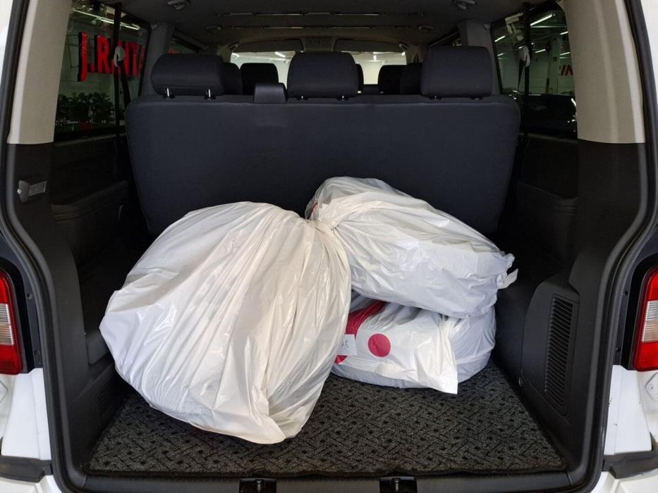 VOLKSWAGEN Caravelle 2012