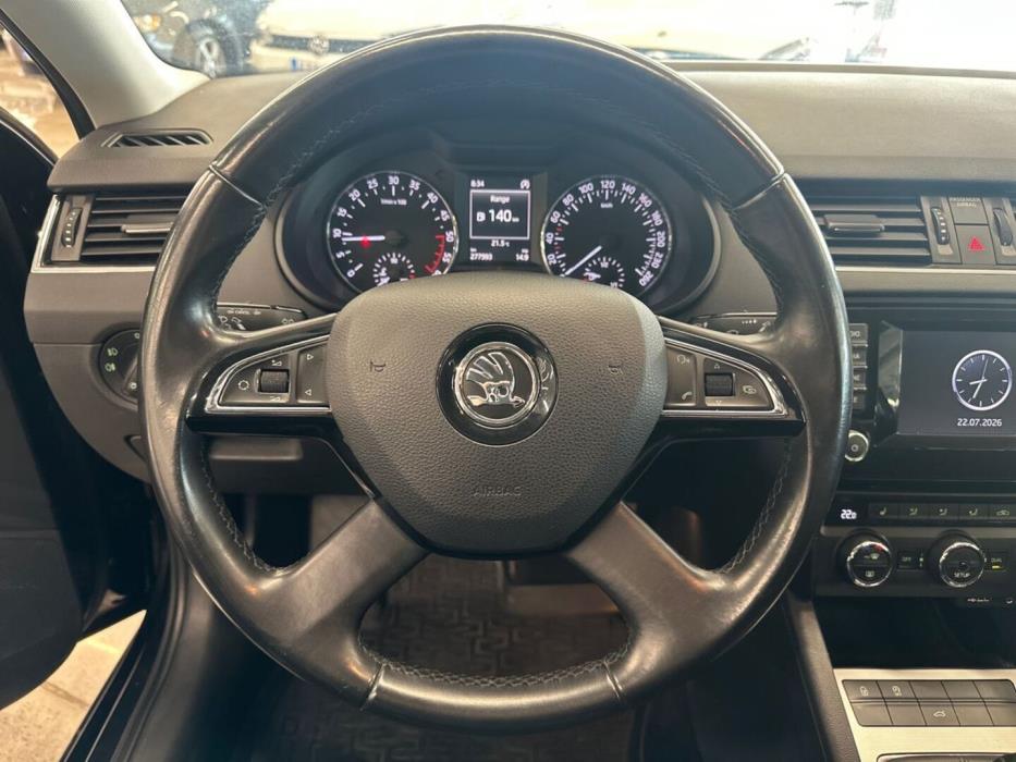 SKODA Octavia 2014