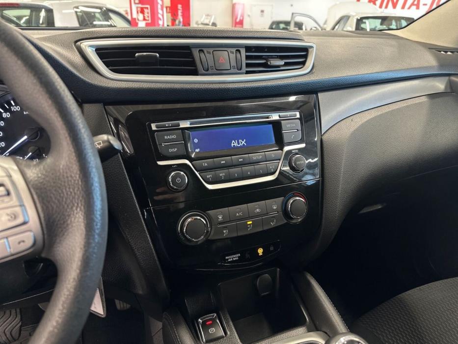 NISSAN Qashqai 2015