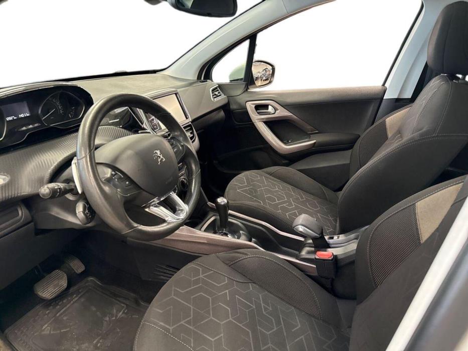 PEUGEOT 2008 2016