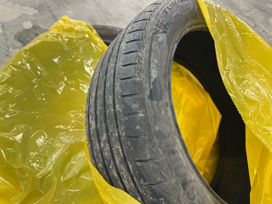 MERCEDES-BENZ EQE 2025