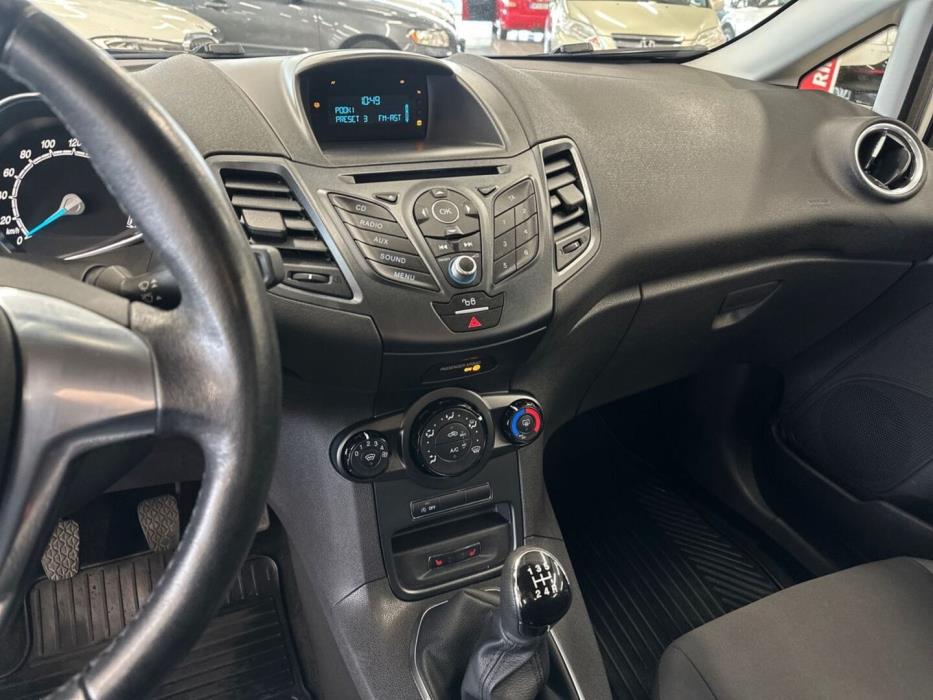 FORD Fiesta 2016