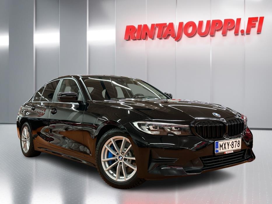 BMW 330 2019