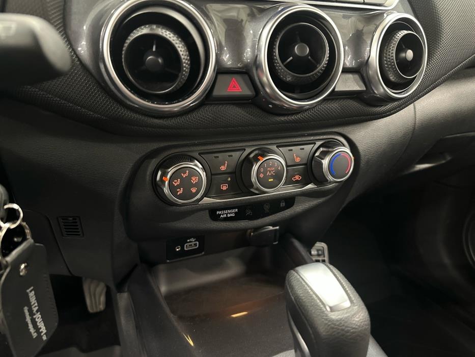 NISSAN Juke 2021
