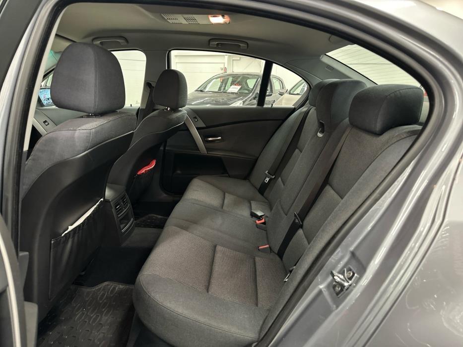 BMW 525 2004