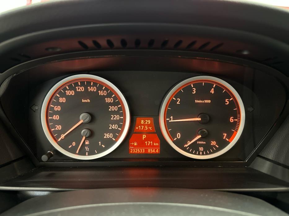 BMW 525 2004