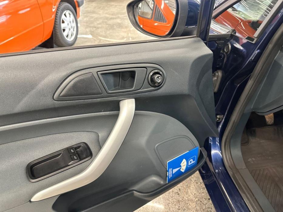FORD Fiesta 2010