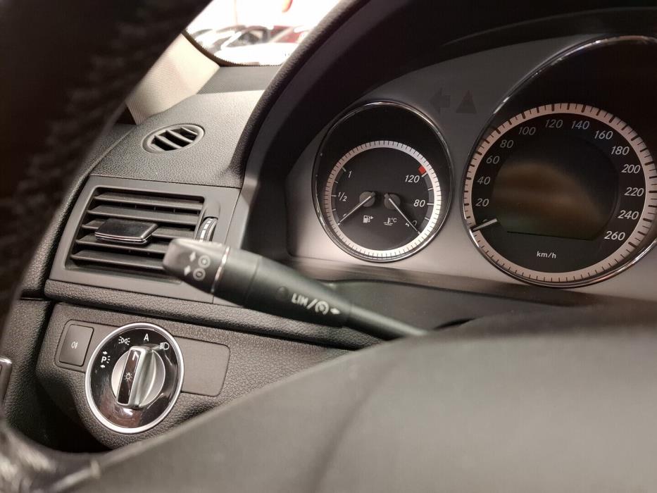 MERCEDES-BENZ C 2010