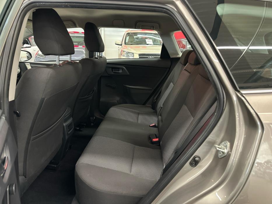 TOYOTA Auris 2014