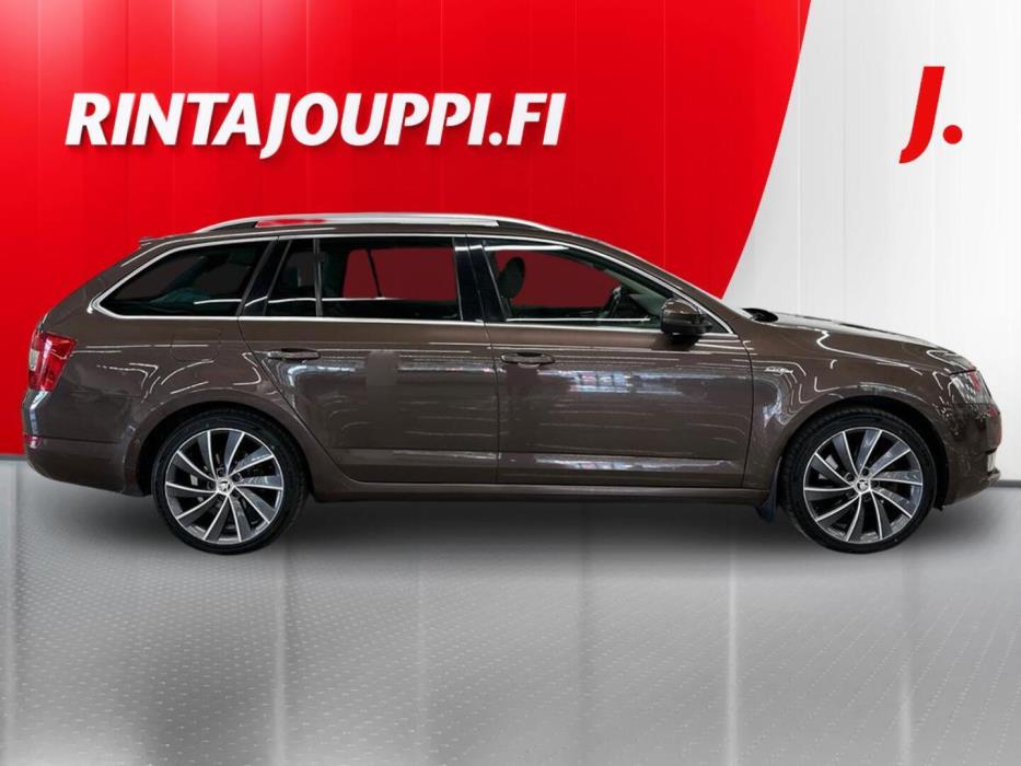 SKODA Octavia 2016