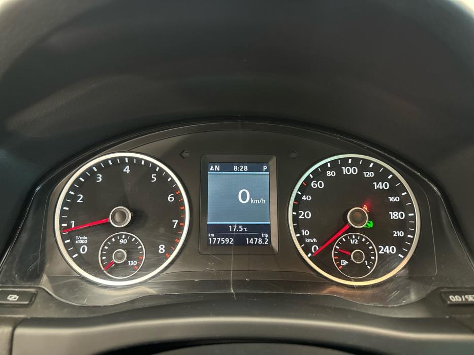 VOLKSWAGEN Tiguan 2012