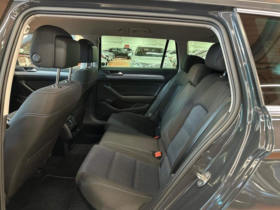 VOLKSWAGEN Passat 2020