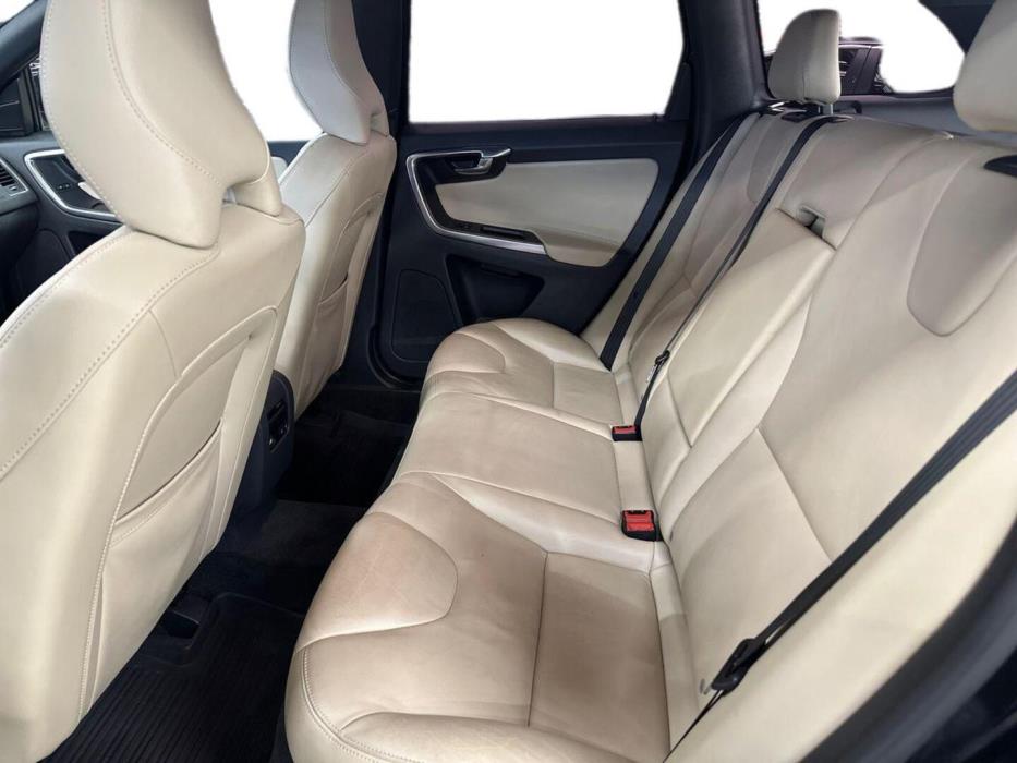 VOLVO XC60 2015