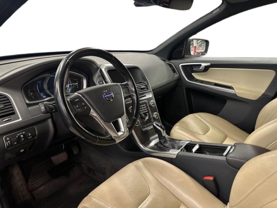 VOLVO XC60 2015