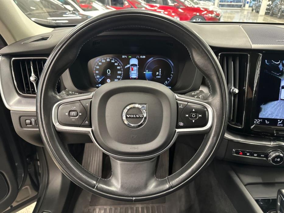 VOLVO XC60 2020