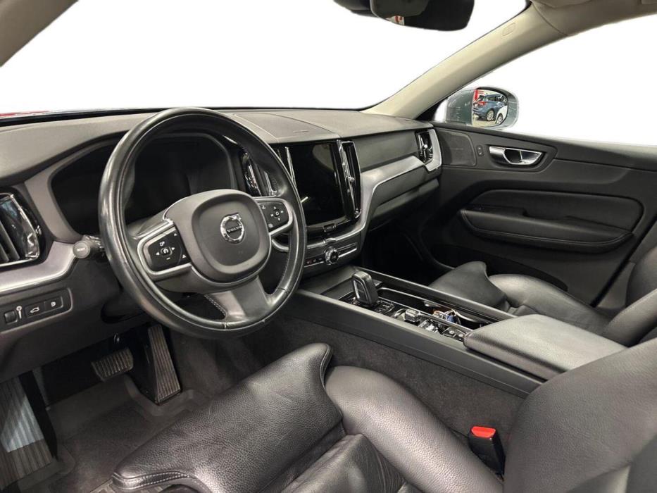 VOLVO XC60 2020