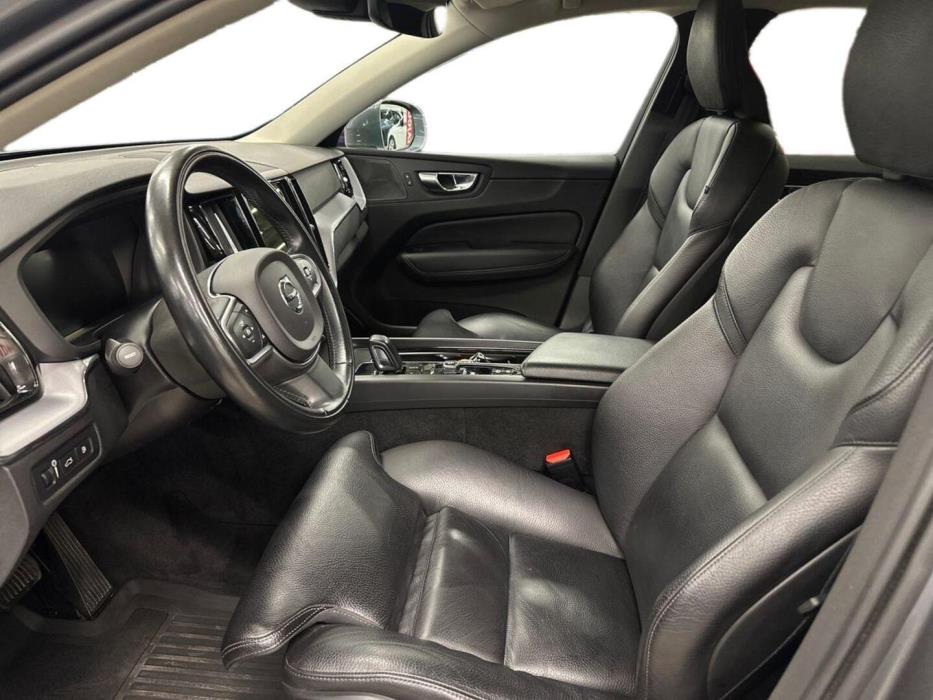 VOLVO XC60 2020