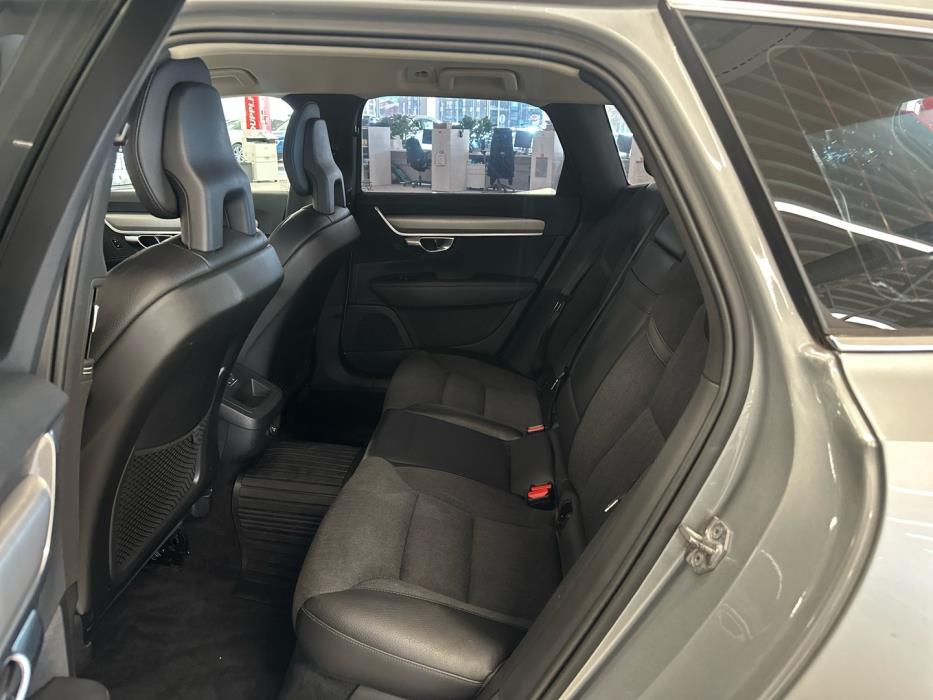 VOLVO V90 2016