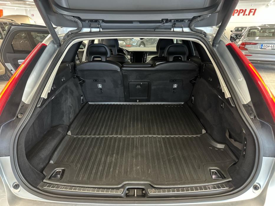 VOLVO V90 2016