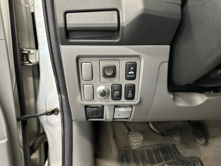TOYOTA Hilux 2012