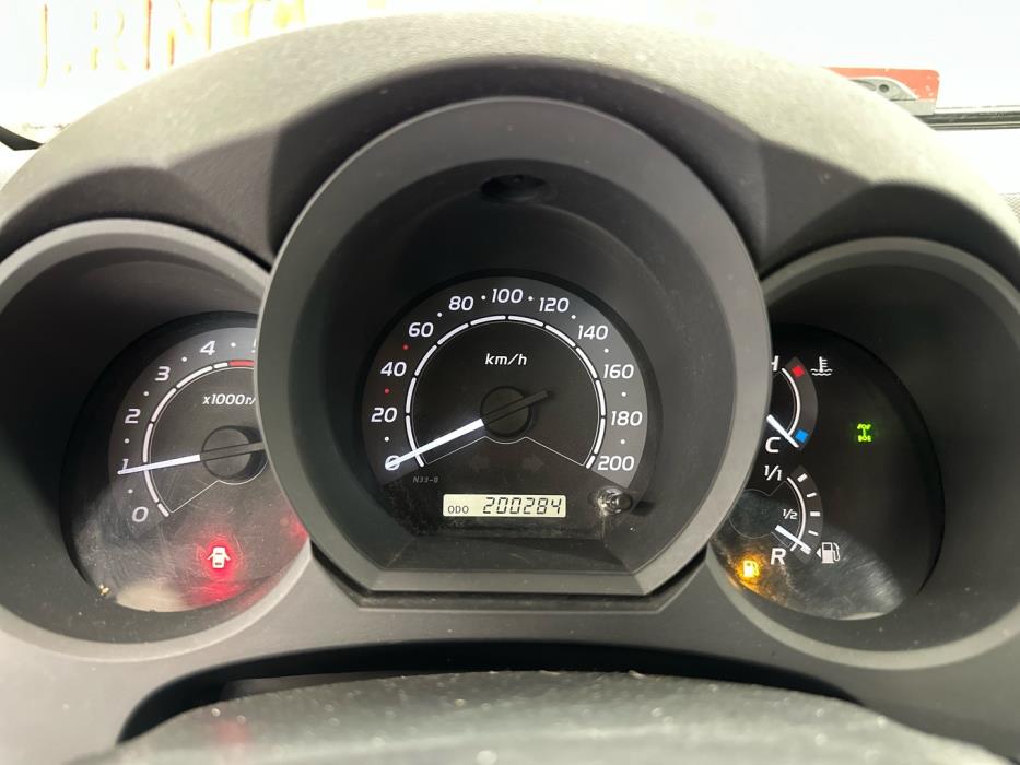 TOYOTA Hilux 2012