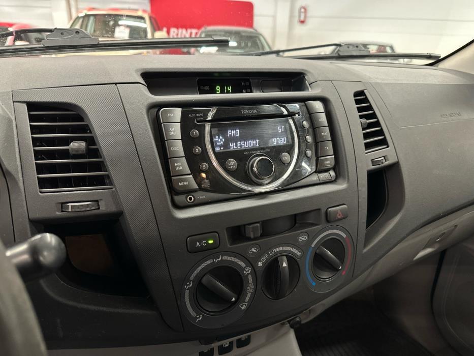 TOYOTA Hilux 2012