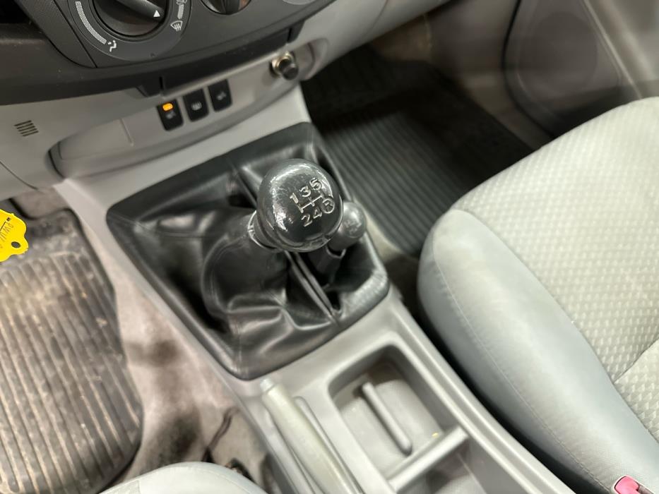 TOYOTA Hilux 2012